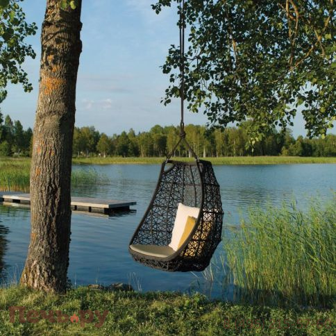 Кресло-качели плетеное Kettal Maia фото 3