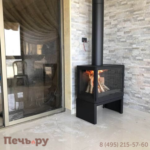 Печь-камин Liseo Castiron LCI 7 GFL Stove, стекло слева фото 2