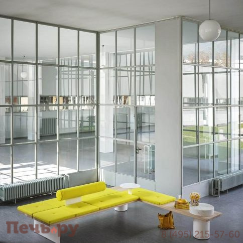 Скамейка деревянная с подушками и столиком Tacchini Galleria фото 2